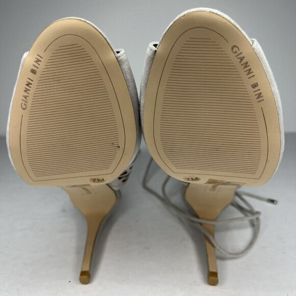 Gianni Bini Newbuck Soft Gray Suede Leather Cut-Out Heels Womens Size 7 - Picture 8 of 9